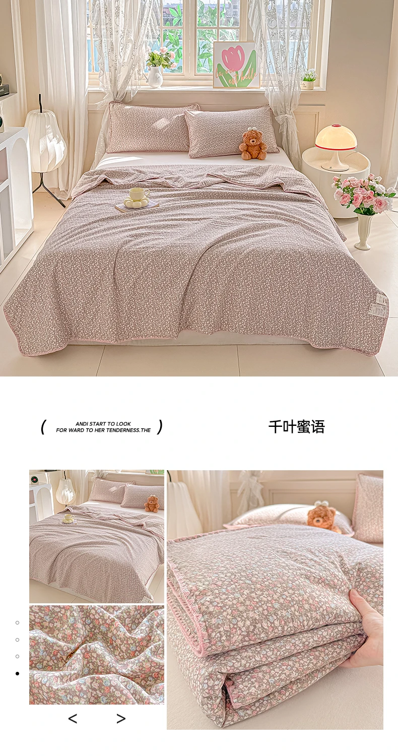 Floral Shell-Embroidered Crinkled Cotton Summer Quilt – Lightweight AC Blanket for Warm Nights